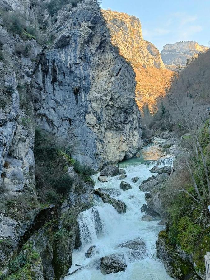 Le Perchoir Du Vercors - Panorama Sur Les Cimes Saint-Andre-en-Royans Екстер'єр фото